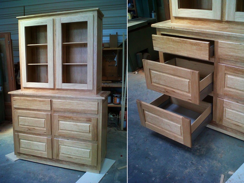 Création d'une armoire en bois sur-mesure Mentrica